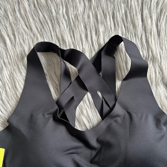 All In Motion Sports Bra Womens Size Small Black Strappy Wireless Medium Support - Picture 2 of 5